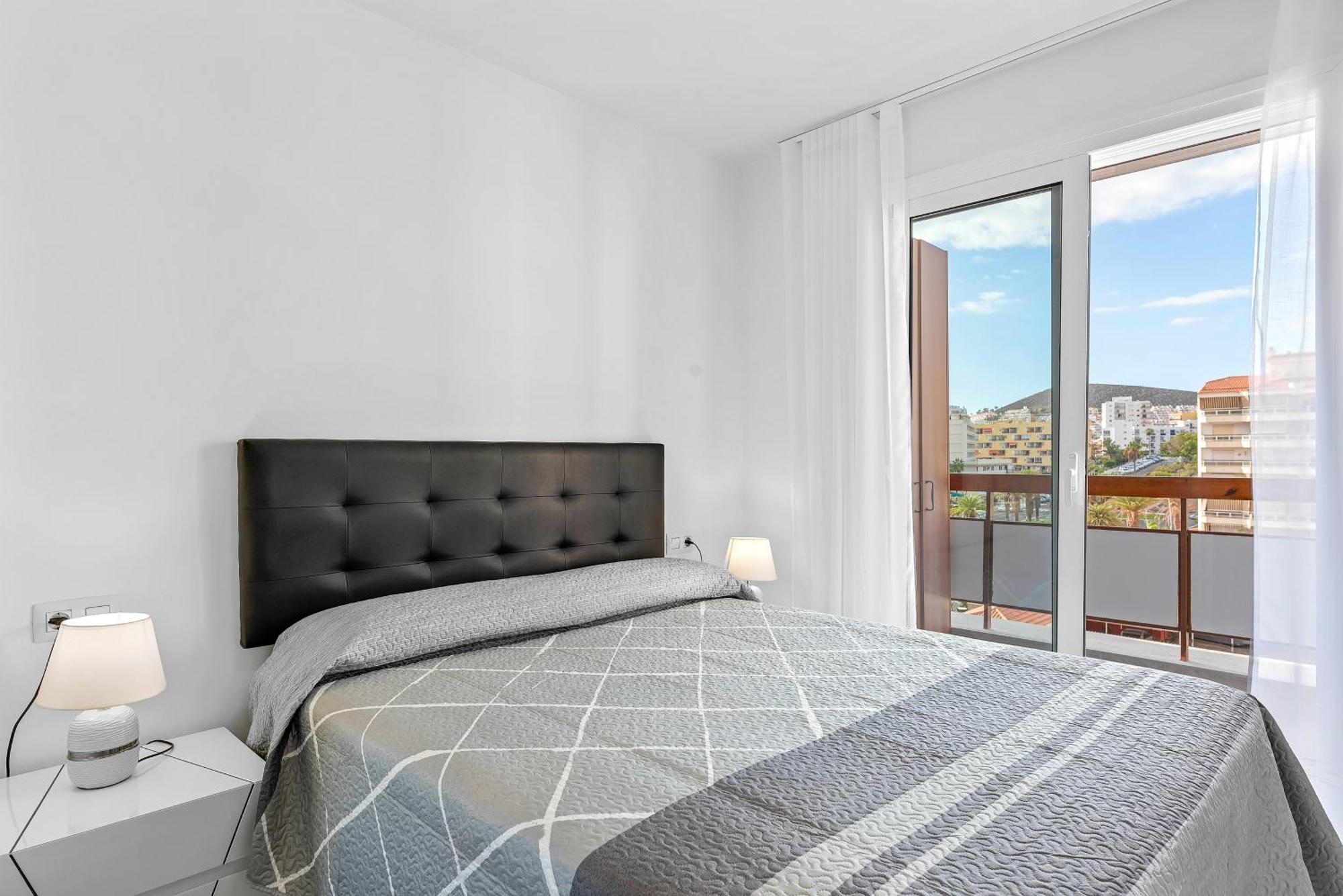 Sasha Suite Tenerife Лос Кристианос Экстерьер фото